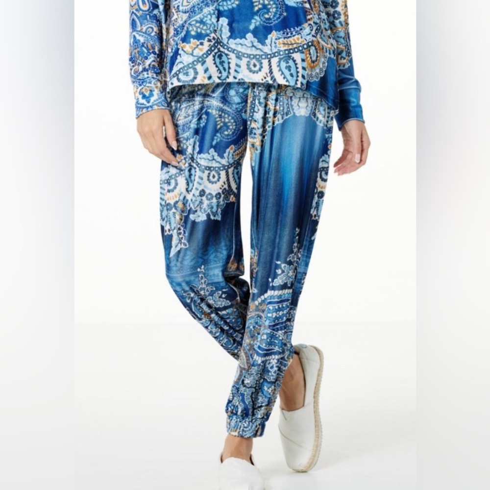 One World Women's Pull-on Jogger Pant w/ Pockets Navy Paisley- Size M- BNWT
